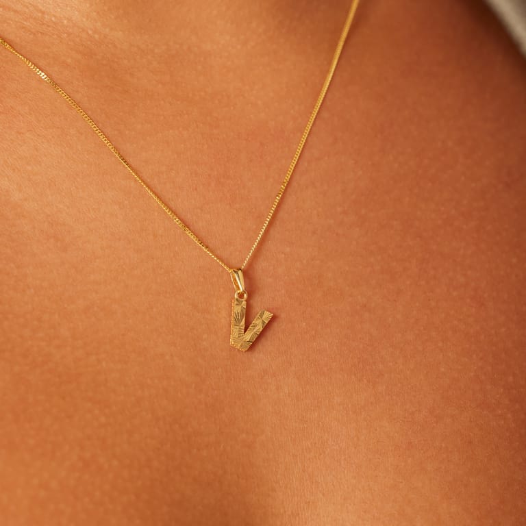 14 Karat Gelbgold Buchstabenanhänger für Damen