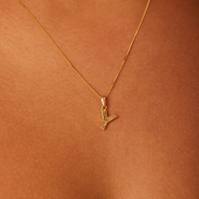 14 Karat Gelbgold Buchstabenanhänger für Damen