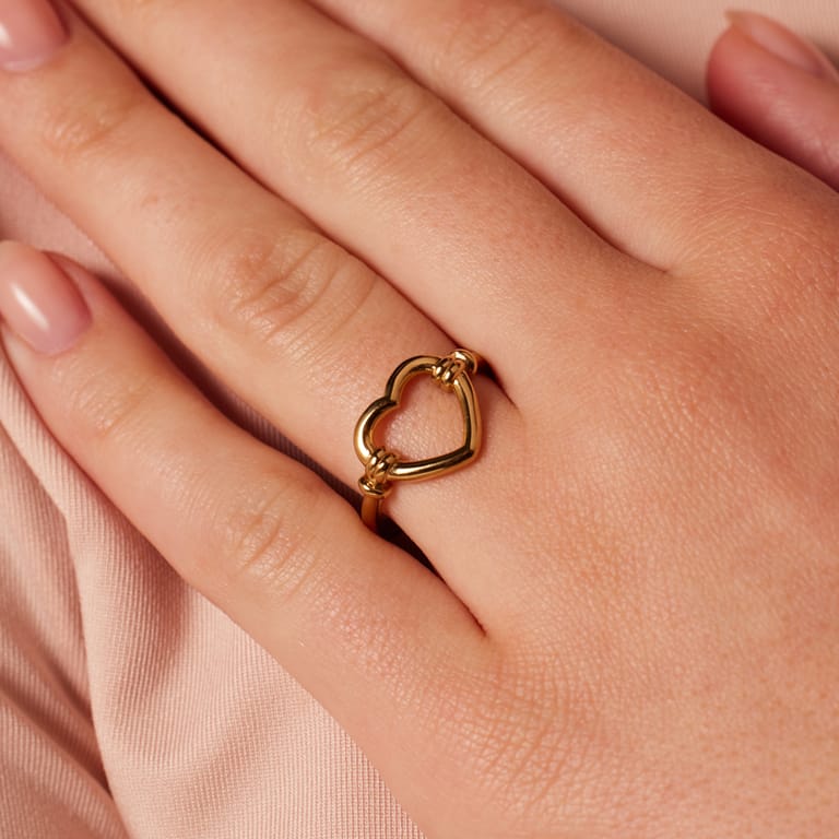 Stählerner, goldplattierter Herzring für Damen