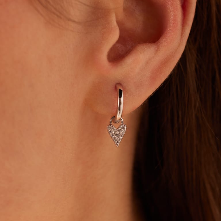 Silberne Ohrringe mit Zirkonia für Damen