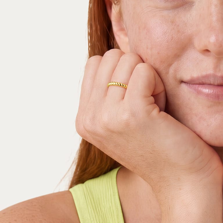 Silberner goldbeschichteter Ring