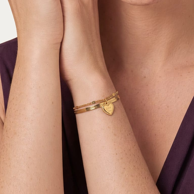 Dubbele armband van roestvrij staal met goudlaag en hartvormige hanger voor dames