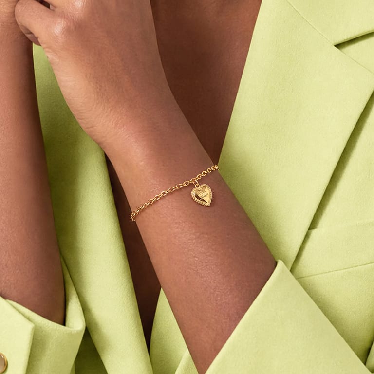 Armband aus Edelstahl mit Goldbeschichtung und Herzanhänger „Best Mom“ für Damen