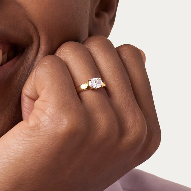 Stainless steel goldplated ring met zirkonia voor dames