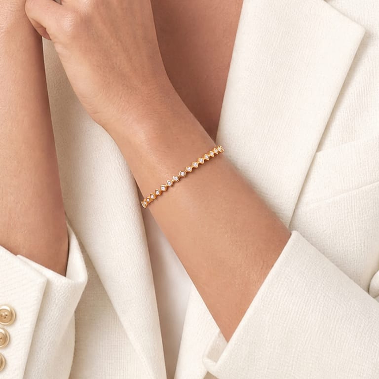 Stainless steel goldplated bangle met kristal voor dames