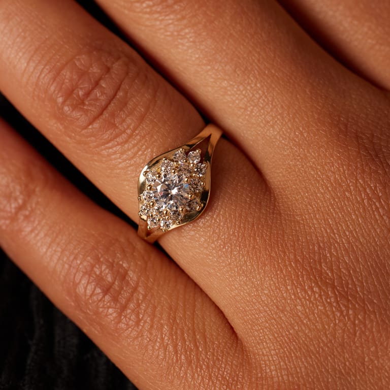 14 Karaat geelgouden ring met zirkonia