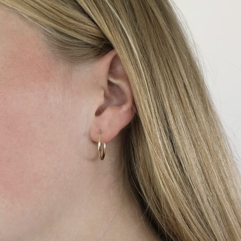 9 karaat oorringen bewerkt 18mm voor dames