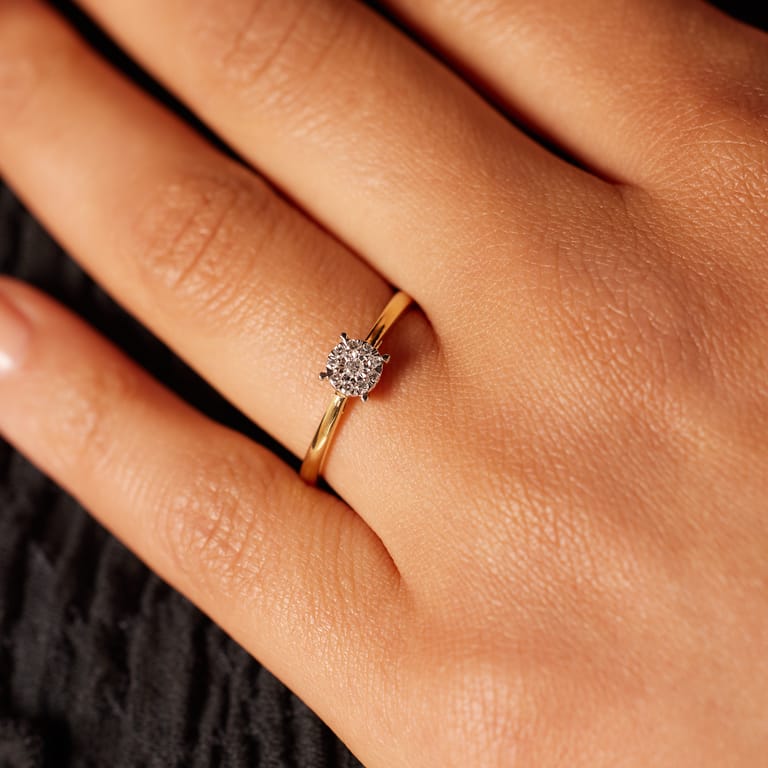 18 Karaat geelgouden ring met diamant 0,08ct