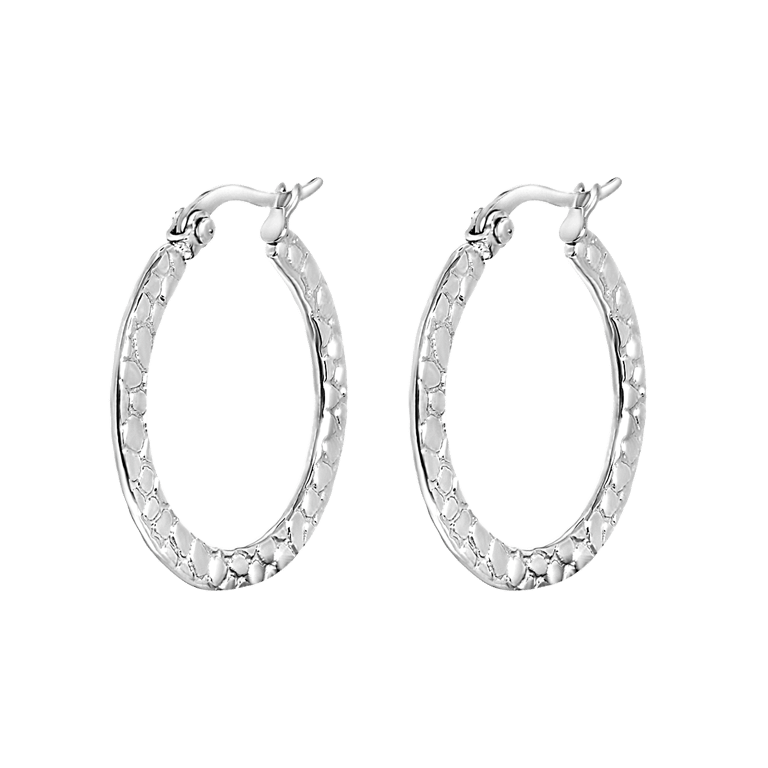 Gerecycleerd stalen oorbellen bewerkt